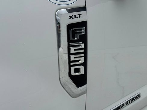 Used 2019 Ford F250 XLT AWD/4WD image 13