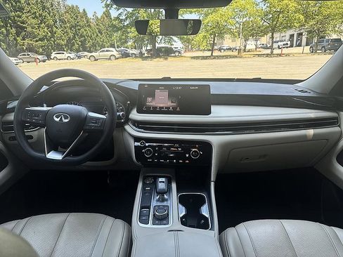 Certified 2025 INFINITI QX60 Pure w/ Cargo Package FWD image 17