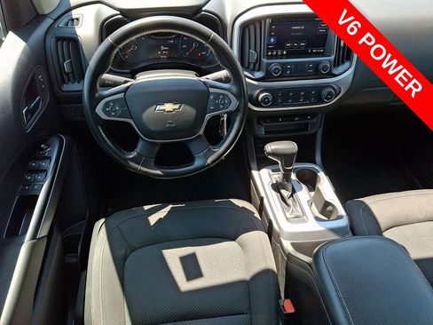 Used 2019 Chevrolet Colorado LT w/ LT Convenience Package RWD image 11