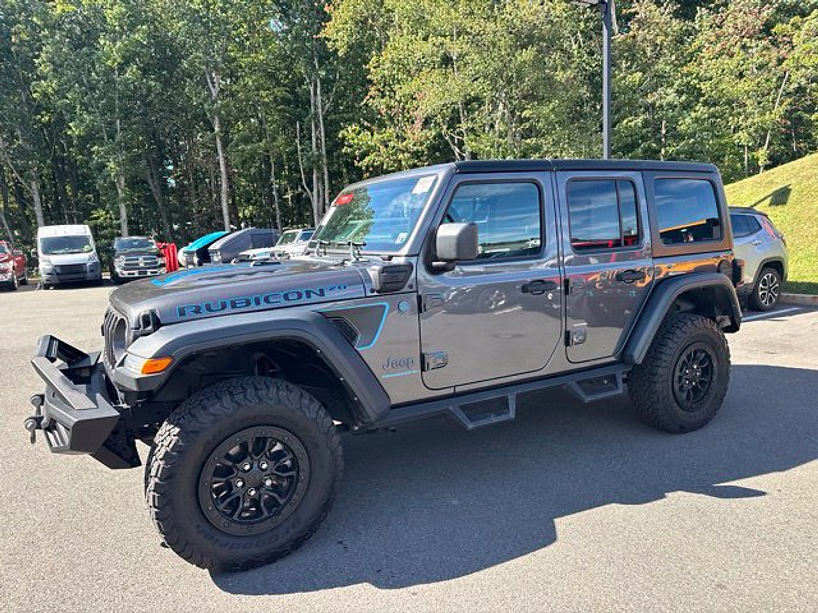 Used 2023 Jeep Wrangler Unlimited Rubicon 4xe AWD/4WD image 3