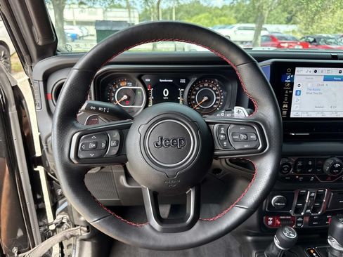 Used 2024 Jeep Wrangler Unlimited Rubicon 392 AWD/4WD image 25