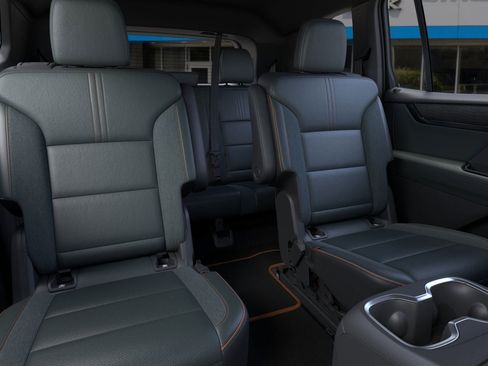 New 2025 GMC Acadia AT4 image 17