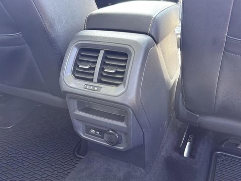 Used 2021 Volkswagen Tiguan SEL w/ 3-Row Tiguan MDO Package image 28