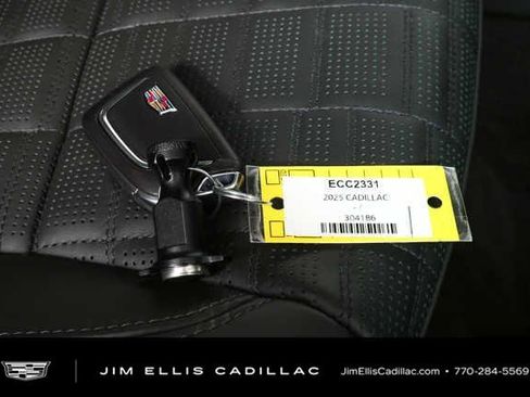 Certified 2026 Cadillac Escalade ESV Platinum Sport AWD/4WD image 38