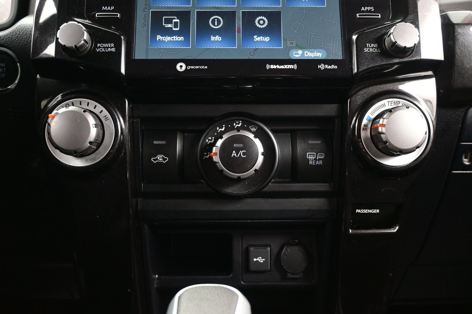 Used 2024 Toyota 4Runner TRD Off-Road Premium w/ Off Road Premium Plus Package AWD/4WD image 22