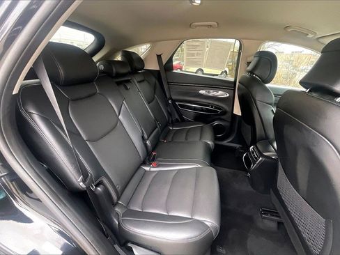 Used 2025 Genesis GV70 2.5T image 26