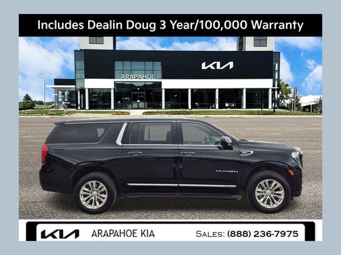 Used 2023 GMC Yukon XL SLT image 1