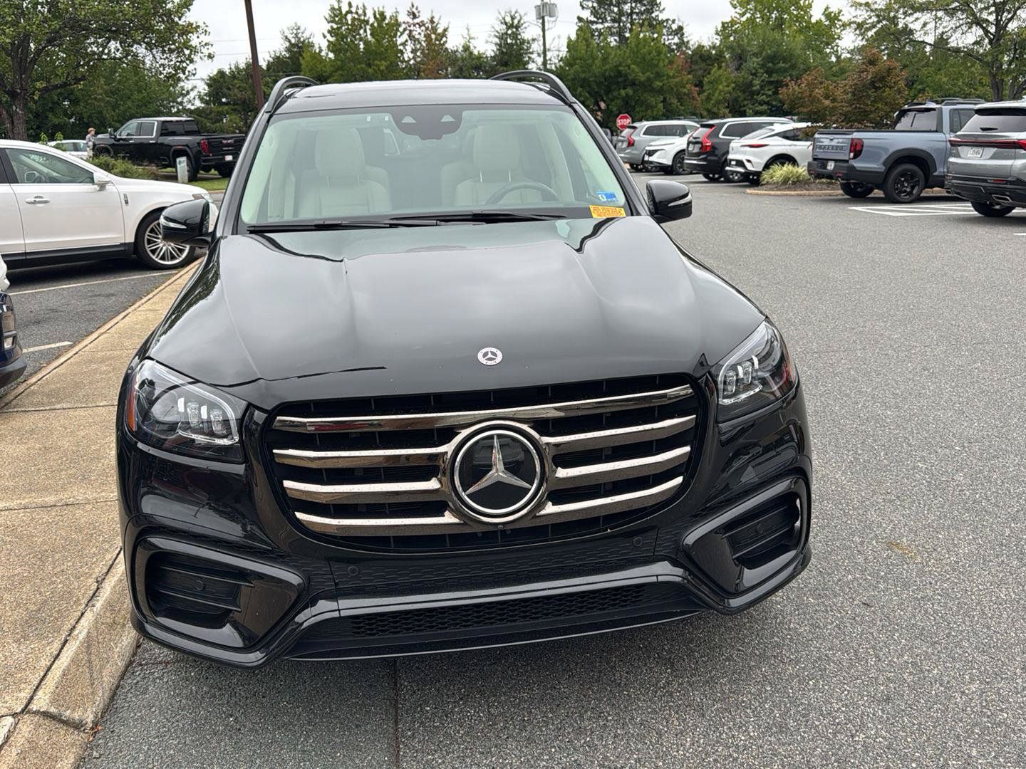 Used 2024 Mercedes-Benz GLS 450 4MATIC image 7