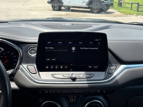 Used 2025 Chevrolet Blazer LT FWD image 20