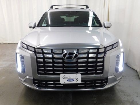 Used 2023 Hyundai Palisade Calligraphy image 7
