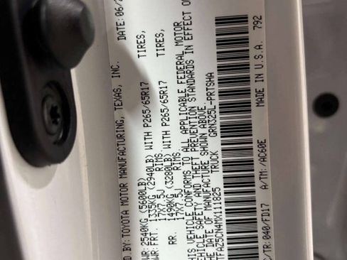 Used 2021 Toyota Tacoma TRD Sport RWD image 36