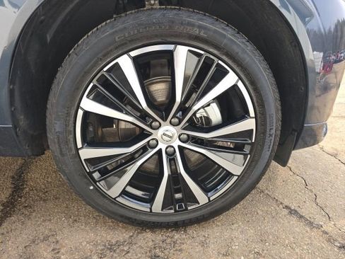 Certified 2025 Volvo XC60 B5 Plus image 12