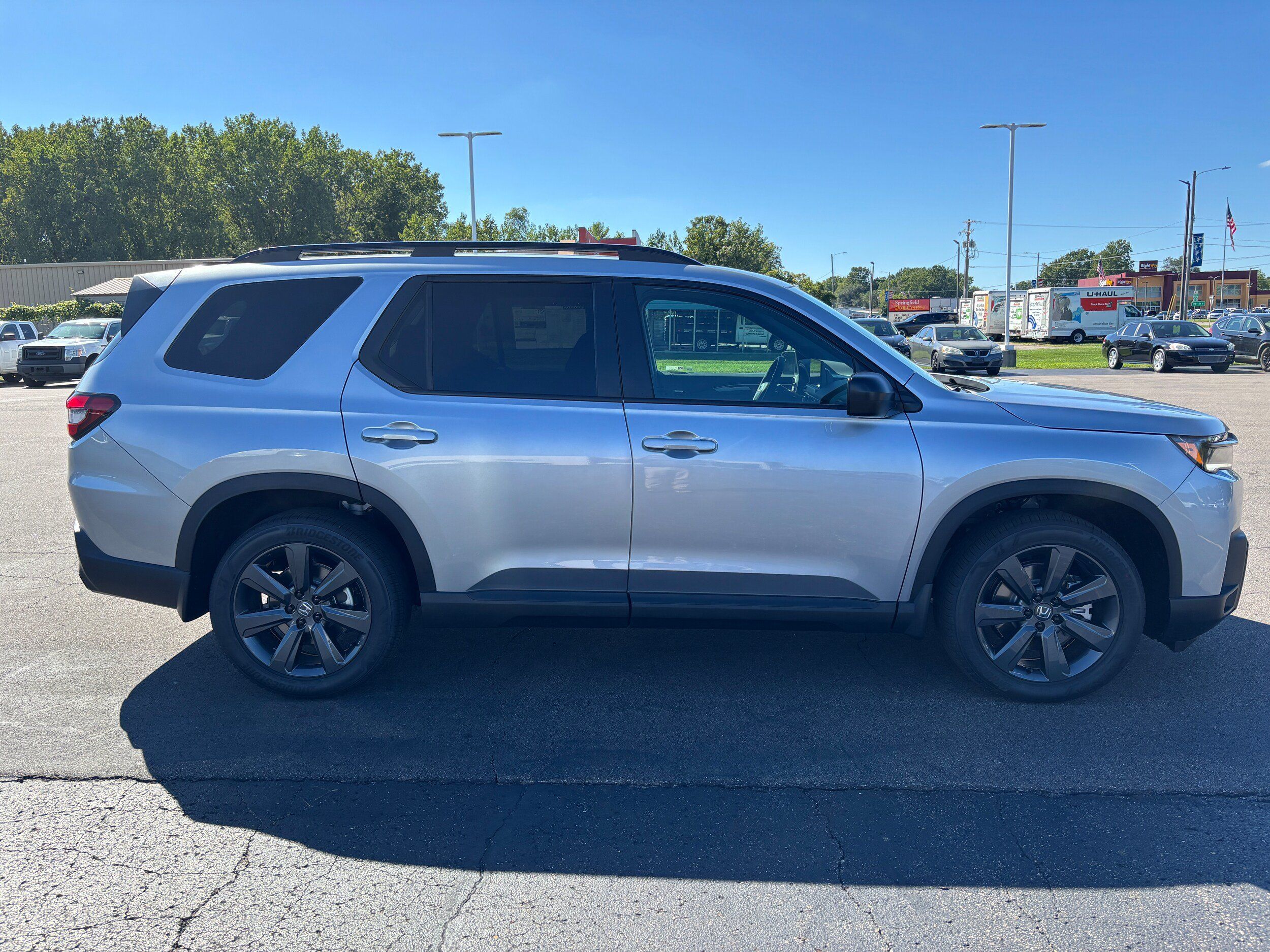 New 2026 Honda Pilot Sport image 5