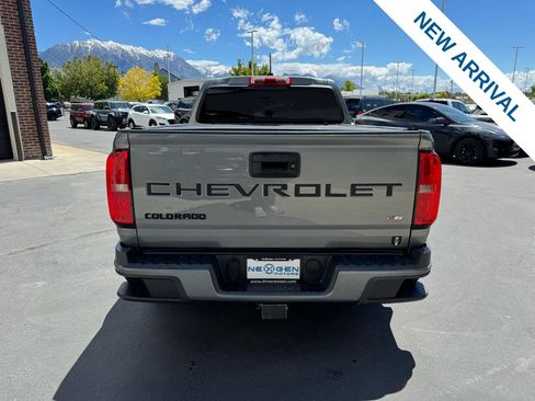 Used 2022 Chevrolet Colorado LT w/ LT Convenience Package AWD/4WD image 6