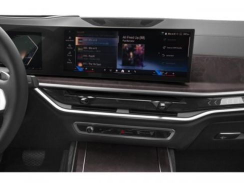 Used 2025 BMW X7 M60i AWD/4WD image 12
