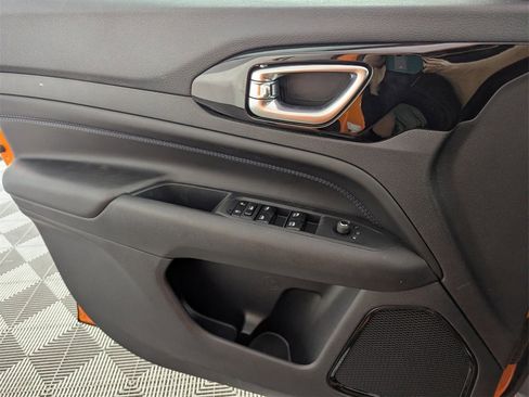 New 2026 Jeep Compass Latitude image 24