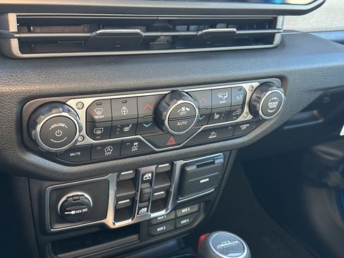 New 2026 Jeep Gladiator Sport image 23