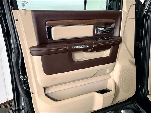 Used 2017 RAM 1500 Laramie w/ Convenience Group image 21