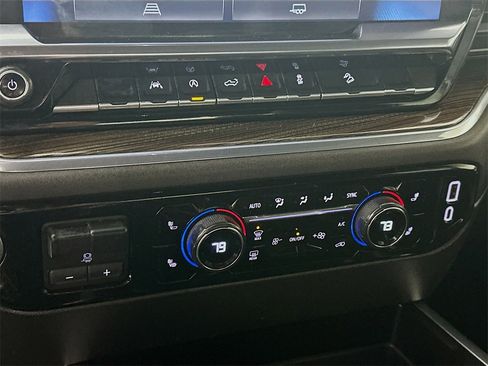 Used 2024 Chevrolet Silverado 1500 LT Trail Boss w/ Protection Package image 18