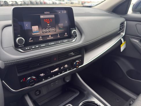 New 2026 Nissan Rogue SV AWD/4WD image 21