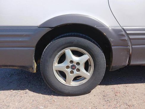 Used 2004 Pontiac Montana Extended w/ Climate Package FWD image 13