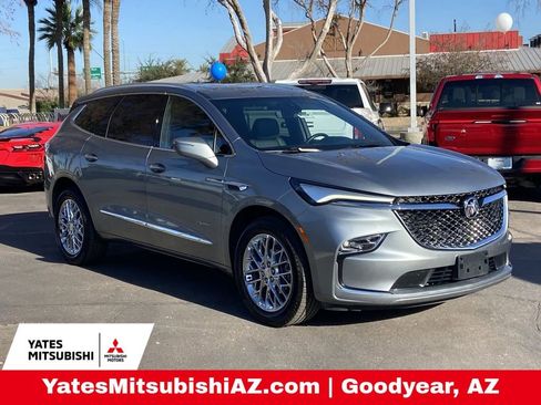 Used 2023 Buick Enclave Avenir w/ Avenir Technology Package image 32