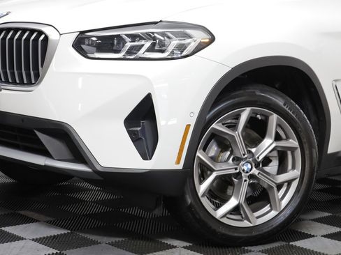 Used 2023 BMW X3 xDrive30i w/ Convenience Package w/ZPA AWD/4WD image 3