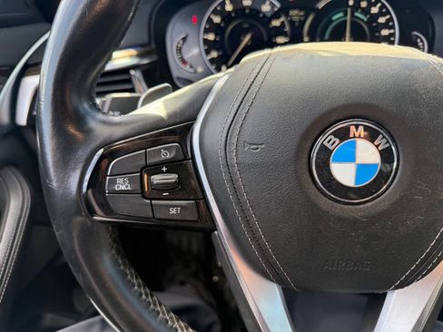 Used 2018 BMW 530e RWD image 19