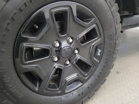 Used 2016 Jeep Wrangler Sport image 31