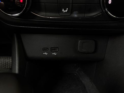 Used 2025 Buick Encore GX Preferred FWD image 24