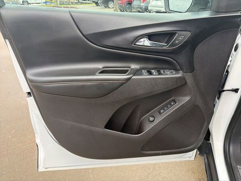 Used 2019 Chevrolet Equinox Premier w/ LPO, Floor Liner Package image 15
