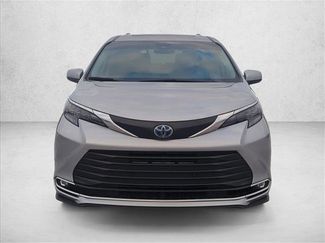 Used 2024 Toyota Sienna XLE video 2
