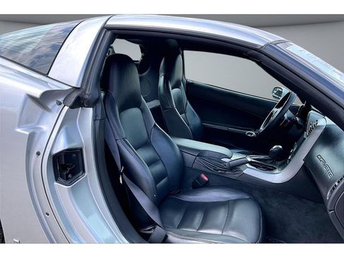 Used 2007 Chevrolet Corvette Coupe RWD image 42