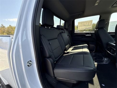 New 2025 GMC Sierra 3500 Denali image 28