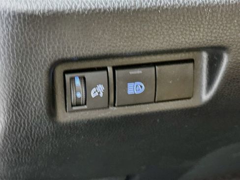 Certified 2022 Toyota RAV4 XLE AWD/4WD image 10