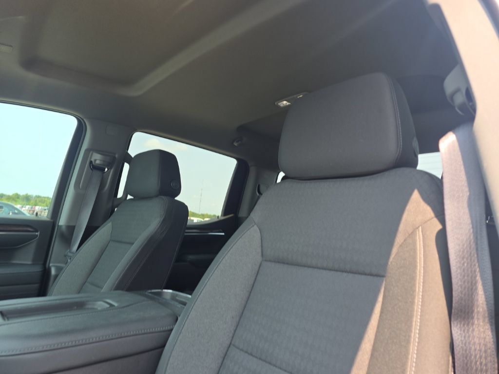 Used 2022 Chevrolet Silverado 1500 LT Trail Boss AWD/4WD image 11