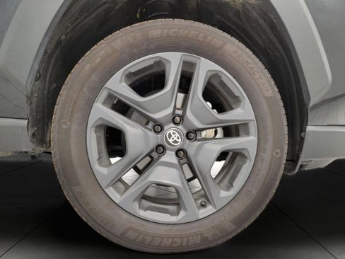 Used 2024 Toyota RAV4 Adventure image 4