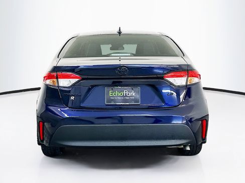 Used 2025 Toyota Corolla LE FWD image 7