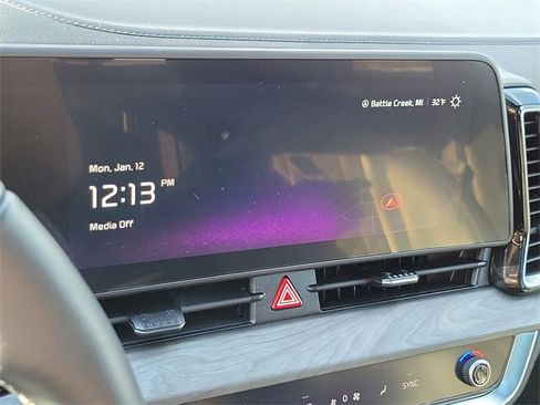 Used 2024 Kia Sportage X-Line w/ X-Line Premium Package image 17