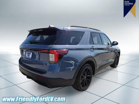 Certified 2025 Ford Explorer ST-Line RWD image 4