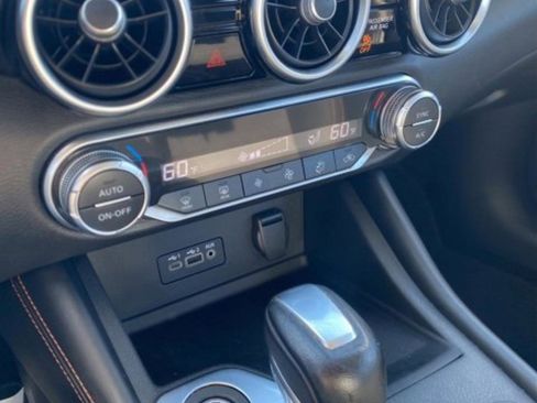 Used 2022 Nissan Sentra SR w/ Electronics Package image 12