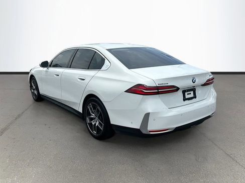 Used 2026 BMW 530i RWD image 25