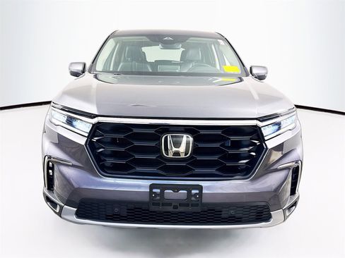 Used 2024 Honda Pilot EX-L image 2
