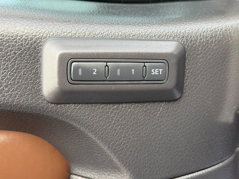 Used 2016 Nissan Titan Platinum Reserve image 13