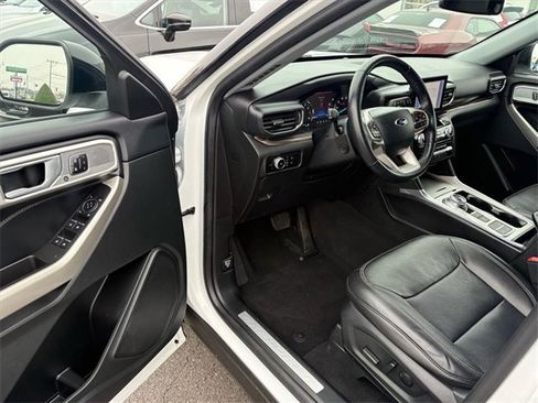 Used 2023 Ford Explorer Limited w/ Equipment Group 301A image 12
