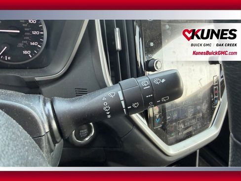 Used 2024 Subaru Ascent Premium w/ Convenience Package image 19