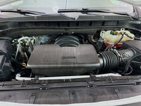 Used 2021 Chevrolet Suburban Z71 w/ Luxury Package image 34