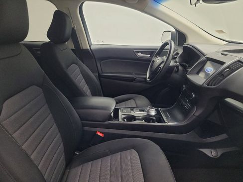 Used 2020 Ford Edge SE FWD image 21