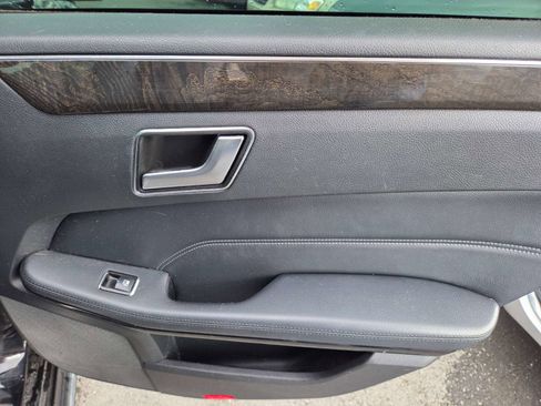 Used 2014 Mercedes-Benz E 350 Sedan image 12