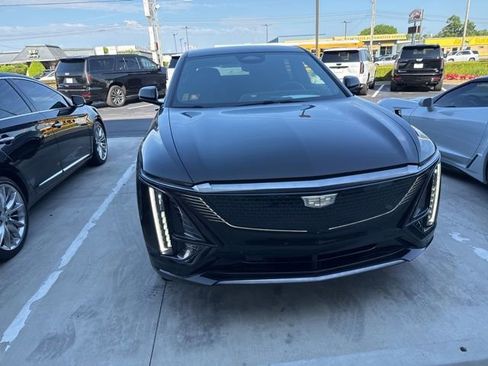 Certified 2024 Cadillac Lyriq Sport w/ Nappa Leather Package AWD/4WD image 4